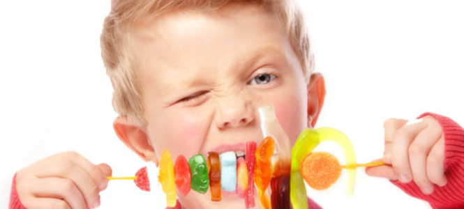10 consejos para prevenir caries en los dientes de los niños